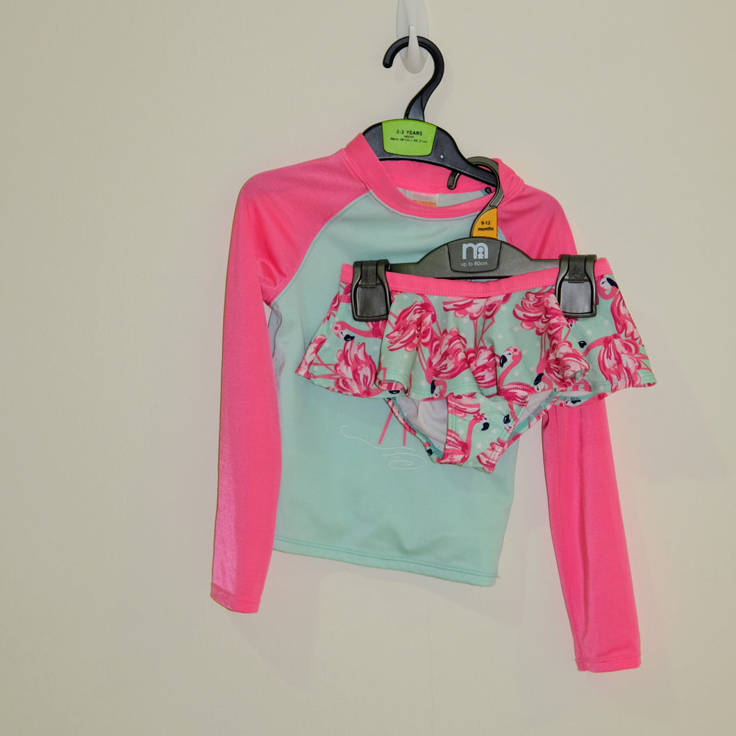 GYMBOREE Rashguard Swimwing Top and Bottom Set - 5 years