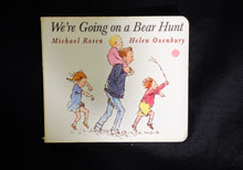 Load image into Gallery viewer, Books for Toddlers We&#39;re Going on a Bear Hunt (1997) / Michael Rosen &amp; Helen Oxenbury - Toddlers
